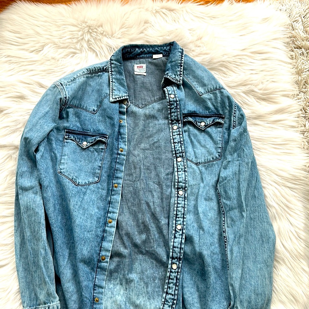 Levi’s denim jacket